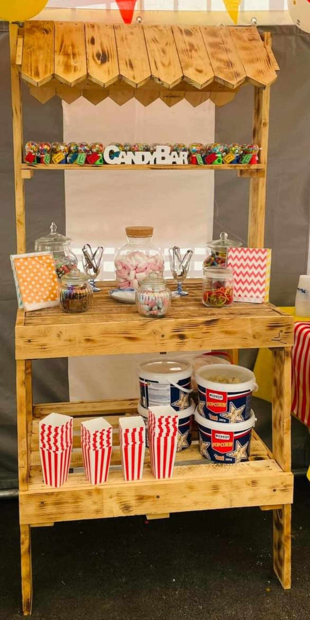Candy bar Candy bar Piko Event location événementiel Photobooth mariage baptême anniversaire CE CSE particuliers entreprise soirée événement borne photo ludique jeux bois recyclé palettes DIY upcycling fait main rse livraison